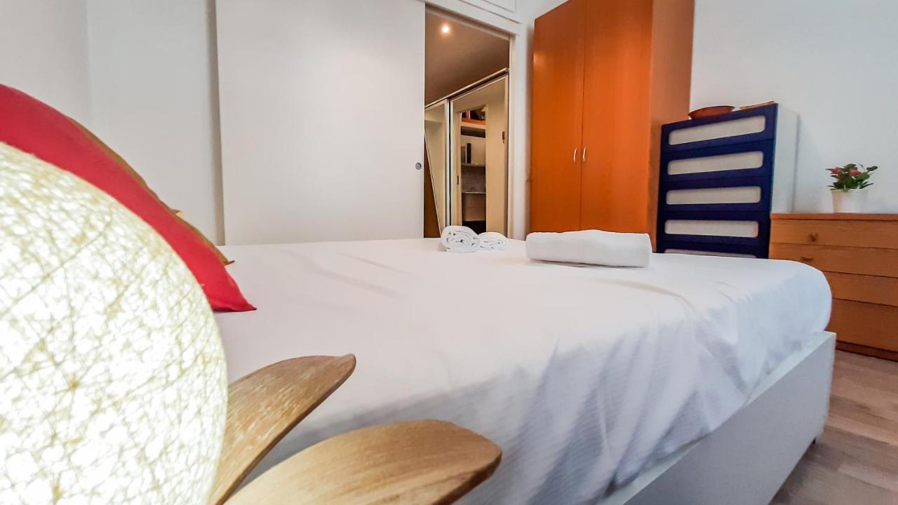 Altido Lovely 1-Br Flat With Easy Access To Centre Milano Eksteriør billede